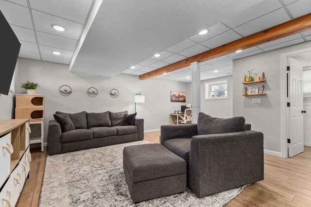 475 PLEASANT COURT, Neenah, WI 54956