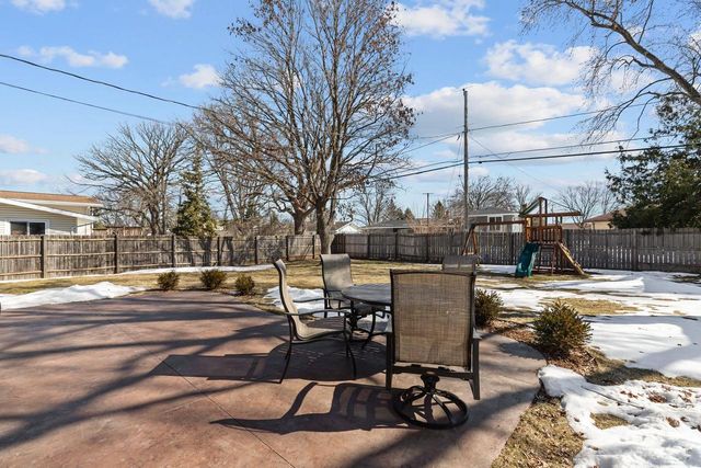 475 PLEASANT COURT, Neenah, WI 54956