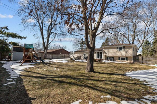 475 PLEASANT COURT, Neenah, WI 54956