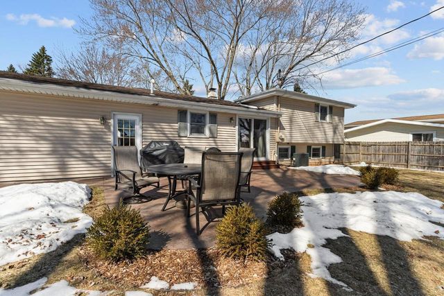 475 PLEASANT COURT, Neenah, WI 54956