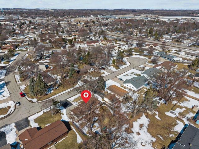 475 PLEASANT COURT, Neenah, WI 54956