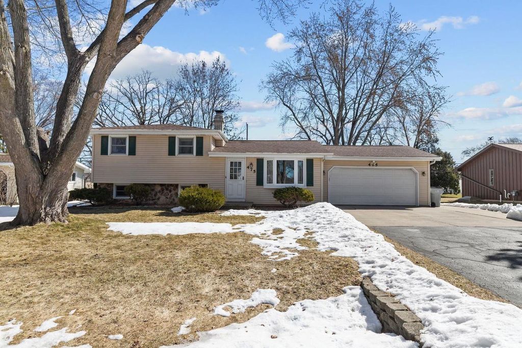 475 PLEASANT COURT, Neenah, WI 54956