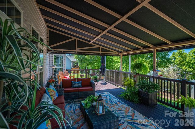 1017 Peninsula Drive, Belmont, NC 28012