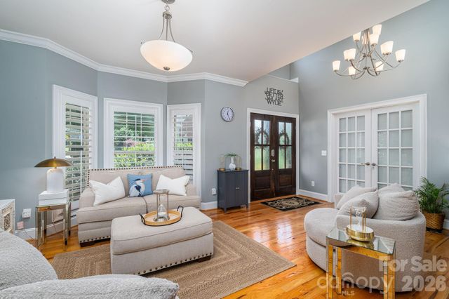 1017 Peninsula Drive, Belmont, NC 28012