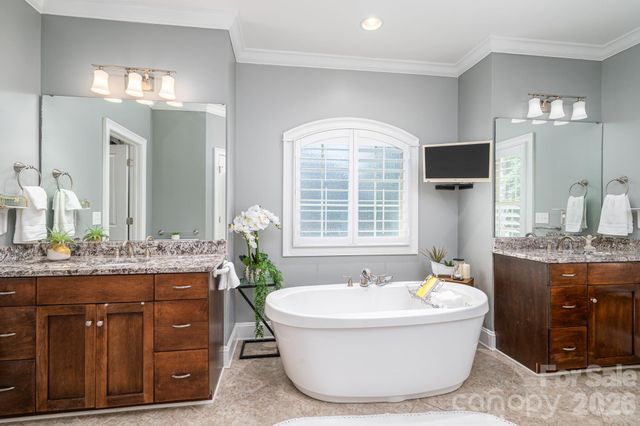 1017 Peninsula Drive, Belmont, NC 28012
