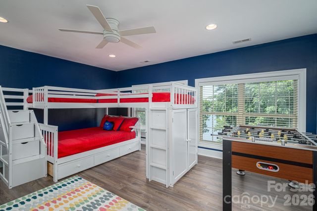 1017 Peninsula Drive, Belmont, NC 28012