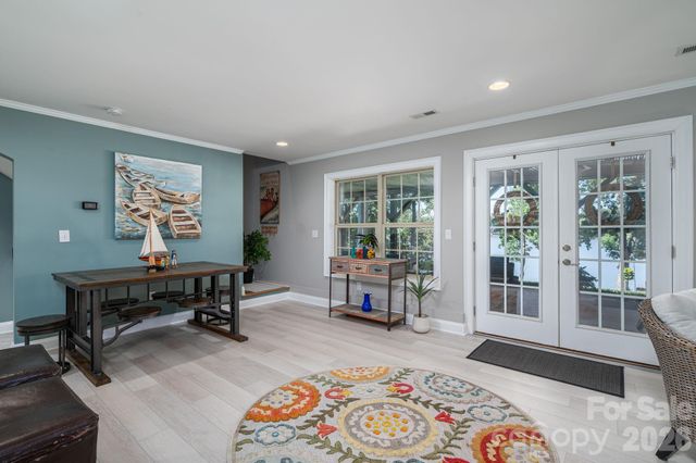 1017 Peninsula Drive, Belmont, NC 28012