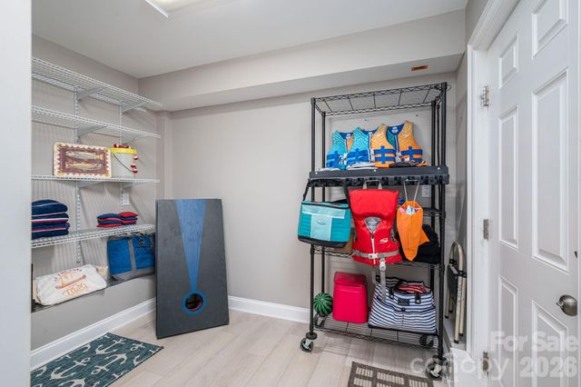 1017 Peninsula Drive, Belmont, NC 28012