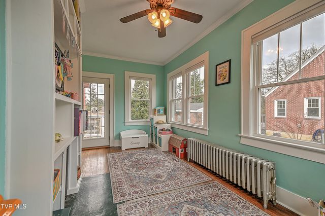 722 Lawrence Avenue, Bristol, VA 24201