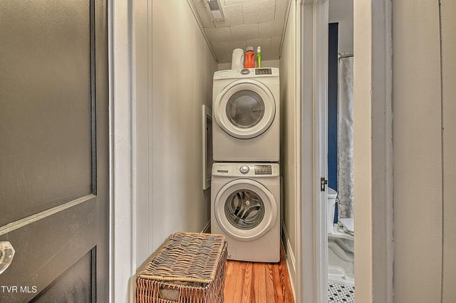 722 Lawrence Avenue, Bristol, VA 24201