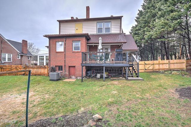 722 Lawrence Avenue, Bristol, VA 24201