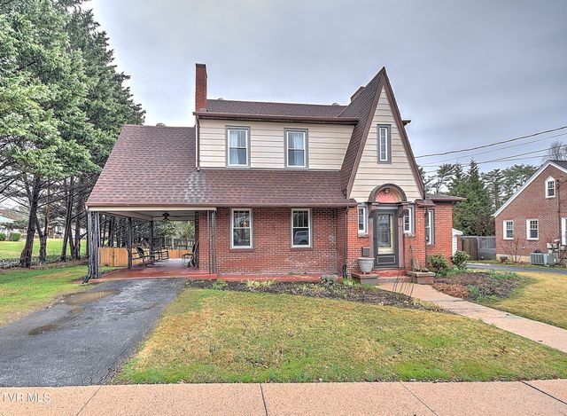 722 Lawrence Avenue, Bristol, VA 24201