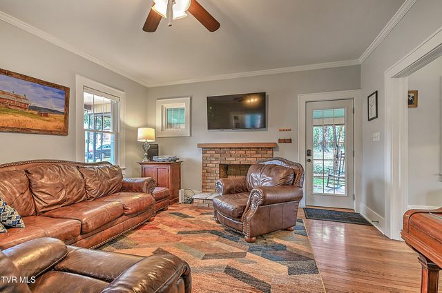 722 Lawrence Avenue, Bristol, VA 24201