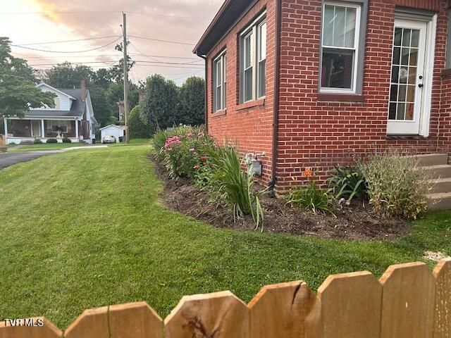 722 Lawrence Avenue, Bristol, VA 24201