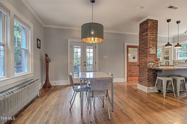 722 Lawrence Avenue, Bristol, VA 24201