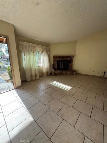 9765 Sycamore, Fontana, CA 92335