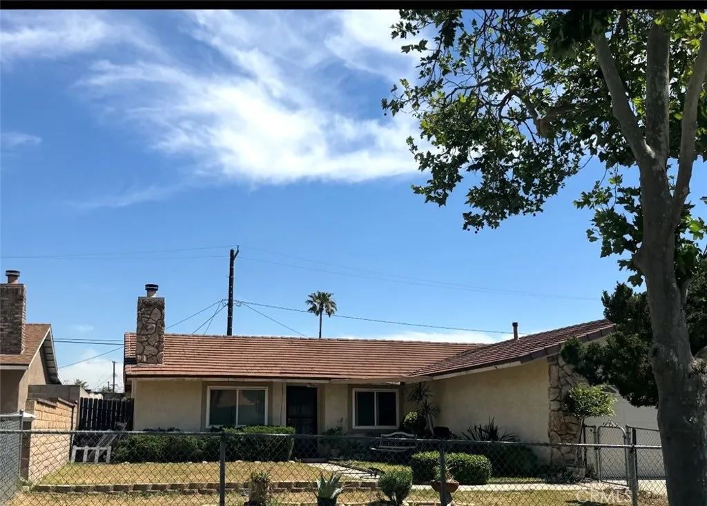 9765 Sycamore, Fontana, CA 92335