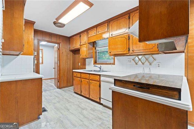 200 Old Stagecoach Road, Stockbridge, GA 30281