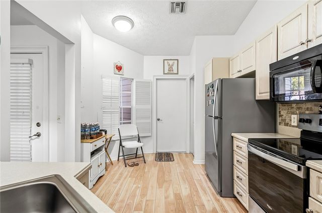 1866 Sixty Oaks Lane, Vero Beach, FL 32966