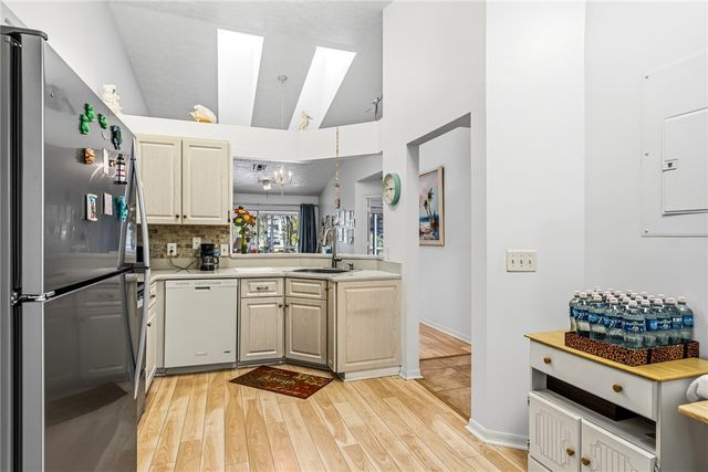 1866 Sixty Oaks Lane, Vero Beach, FL 32966