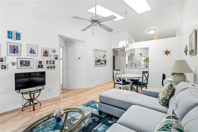 1866 Sixty Oaks Lane, Vero Beach, FL 32966