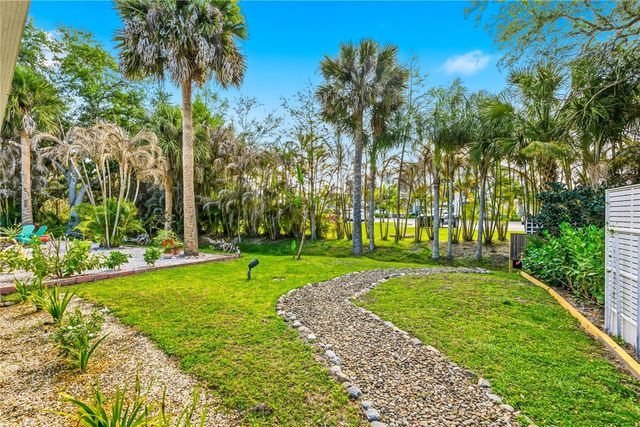 1866 Sixty Oaks Lane, Vero Beach, FL 32966