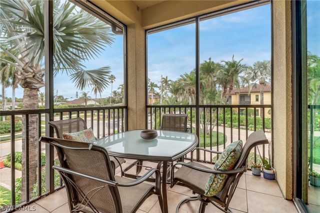 985 Sandpiper ST I204, Naples, FL 34102