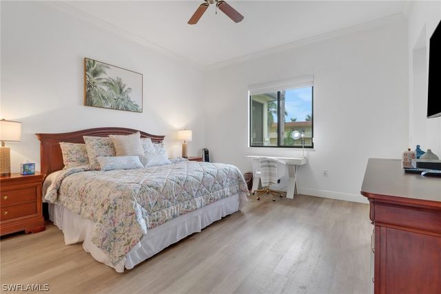 985 Sandpiper ST I204, Naples, FL 34102