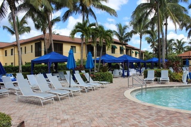 985 Sandpiper ST I204, Naples, FL 34102