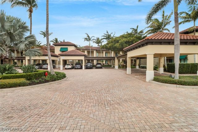 985 Sandpiper ST I204, Naples, FL 34102