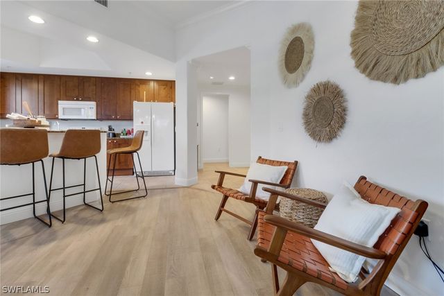 985 Sandpiper ST I204, Naples, FL 34102