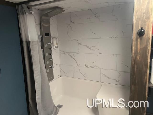 3910 20th Rd Co 426 Road, Gladstone, MI 49837