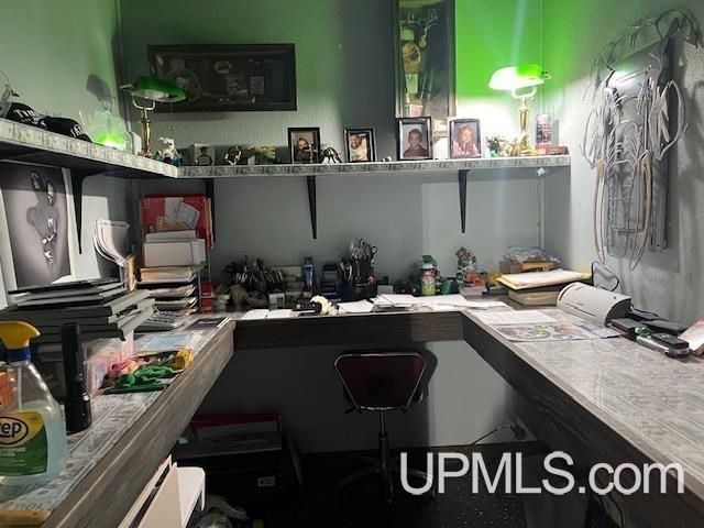 3910 20th Rd Co 426 Road, Gladstone, MI 49837