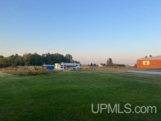 3910 20th Rd Co 426 Road, Gladstone, MI 49837