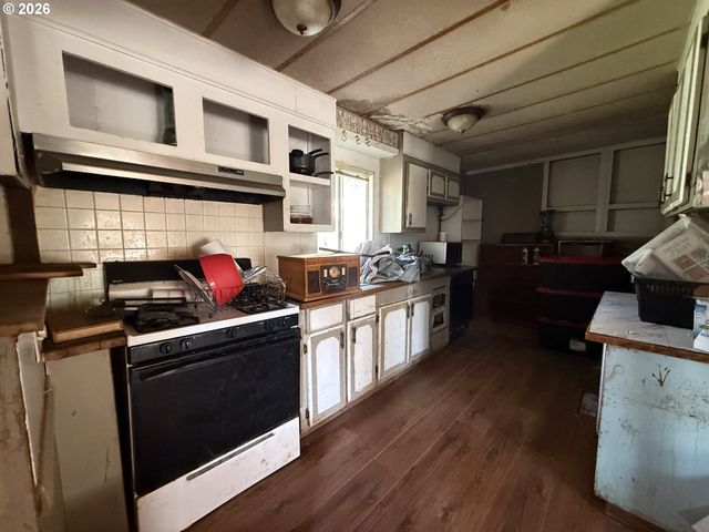 17615 BROWN DEER Ln, Brookings, OR 97415