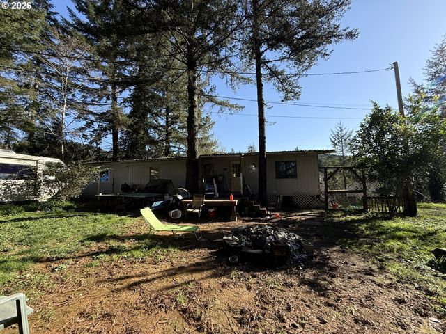 17615 BROWN DEER Ln, Brookings, OR 97415