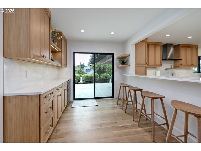 8115 Sw ERNST Rd, Portland, OR 97225