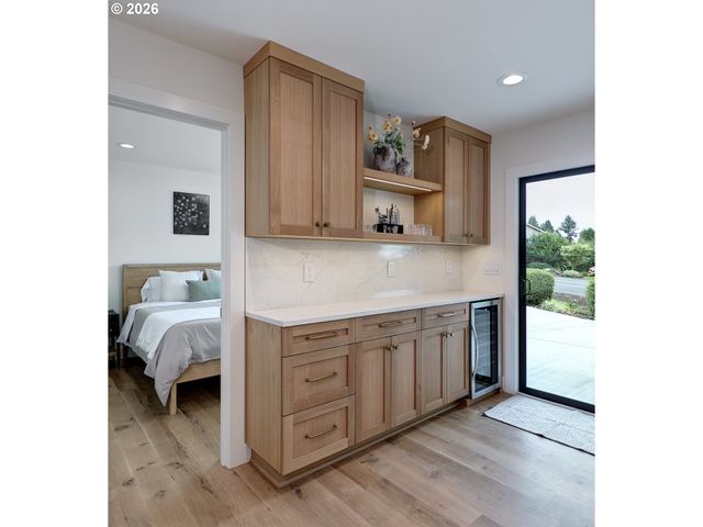 8115 Sw ERNST Rd, Portland, OR 97225