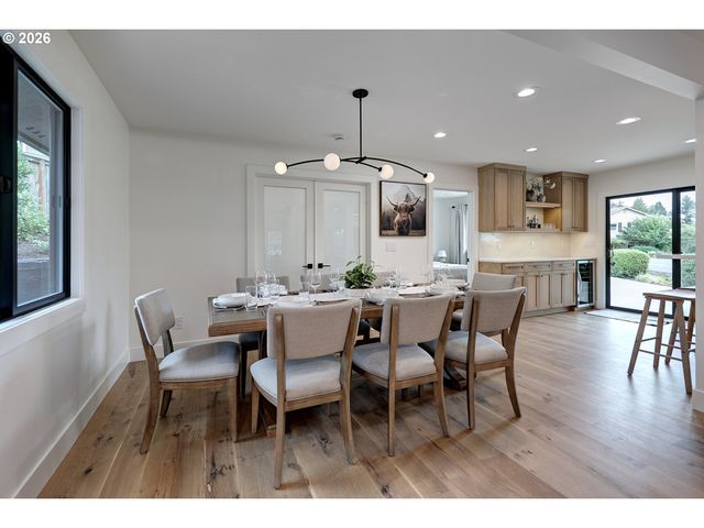 8115 Sw ERNST Rd, Portland, OR 97225
