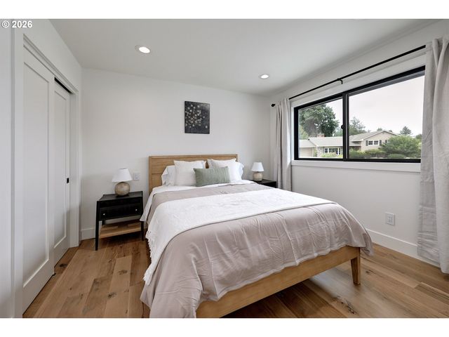 8115 Sw ERNST Rd, Portland, OR 97225