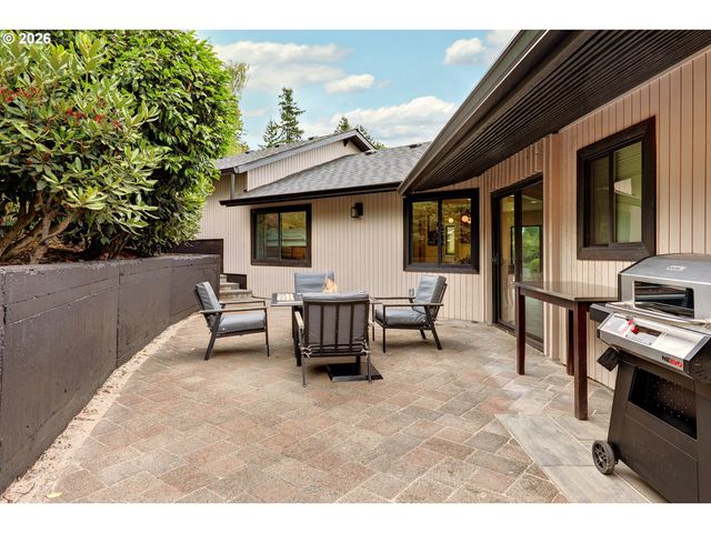 8115 Sw ERNST Rd, Portland, OR 97225