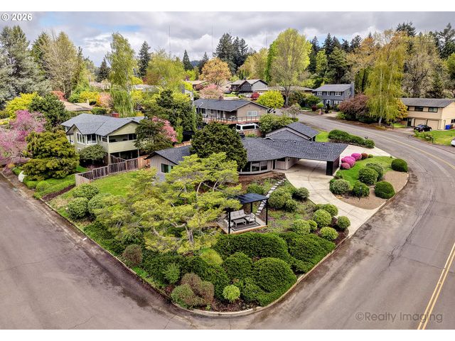 8115 Sw ERNST Rd, Portland, OR 97225