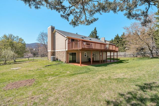 7901 Cedar Edge RD, Roanoke, VA 24018