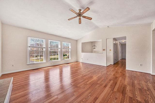 7901 Cedar Edge RD, Roanoke, VA 24018