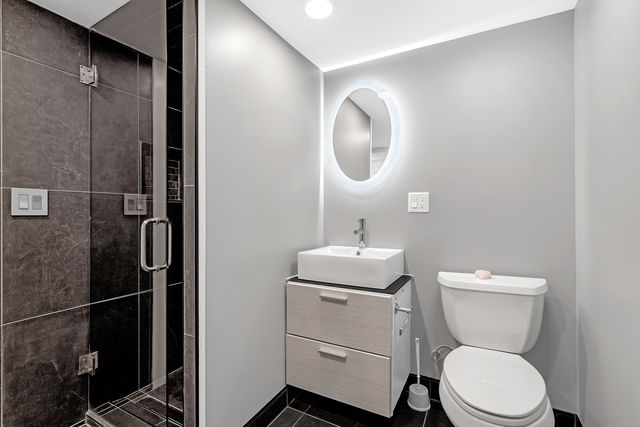 2417 Sand Lake Road, Lindenhurst, IL 60046