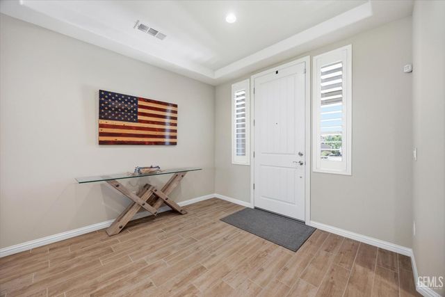 13710 Pixton Avenue, Bakersfield, CA 93311