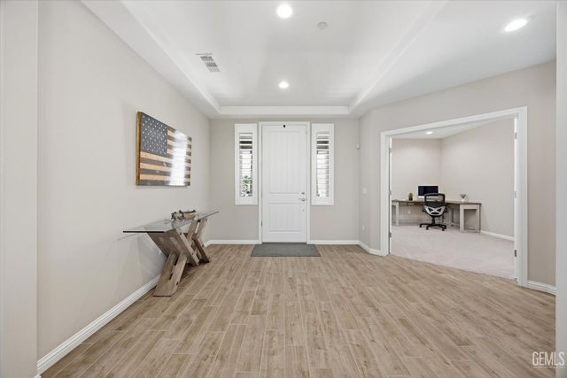 13710 Pixton Avenue, Bakersfield, CA 93311
