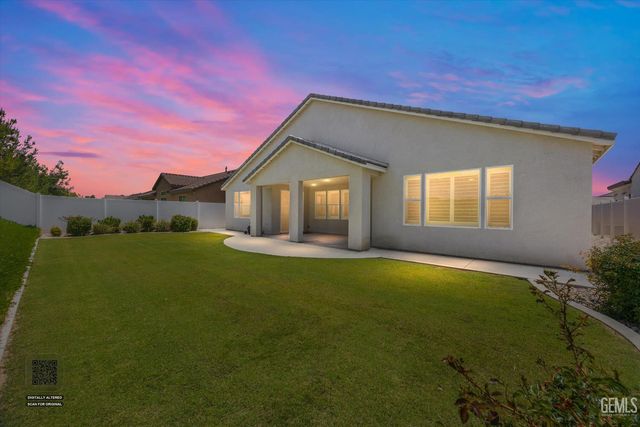 13710 Pixton Avenue, Bakersfield, CA 93311