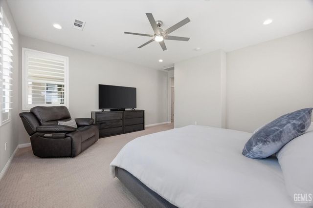 13710 Pixton Avenue, Bakersfield, CA 93311