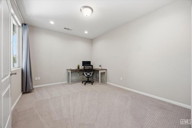 13710 Pixton Avenue, Bakersfield, CA 93311